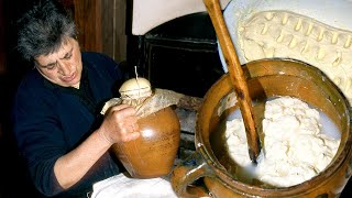 Artisan BUTTER in a clay butter dish. This was how it was made in the PYRENEES | Documentary film