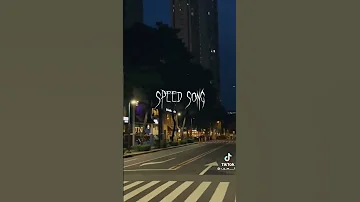 جاي بحكاية واقف و في أيدي الجوبايه 