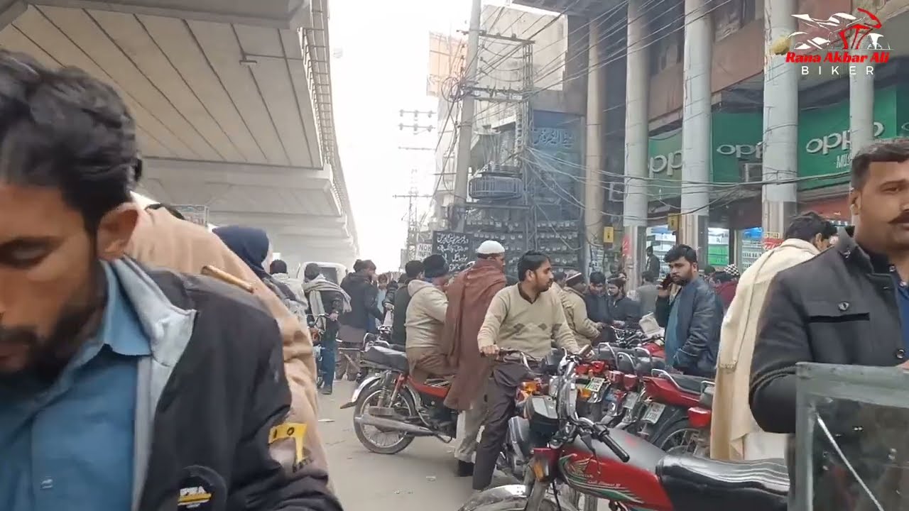 Mobile Wholesale Market Amar Center Gujranwala Pakistan عامر سینٹر گوجرانوالہ پاکستان