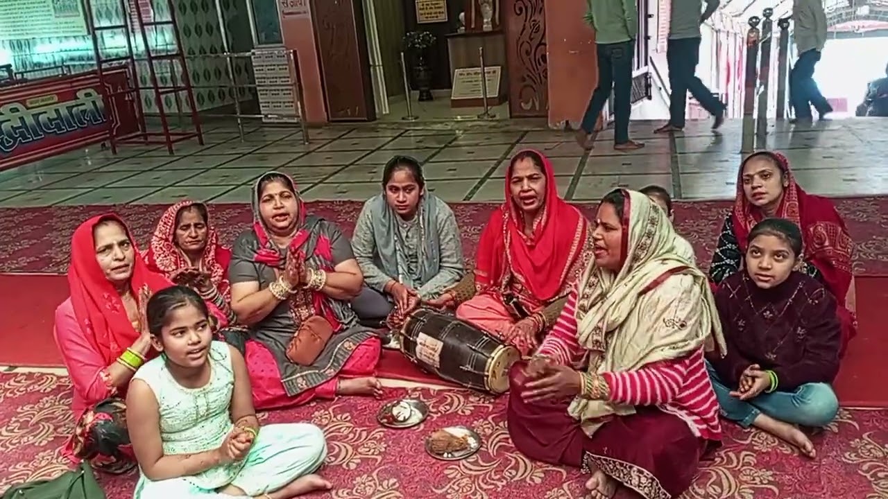 बहुत सुंदर भजन है खुर्जा वाली मैया के मंदिरका