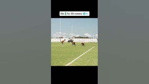 Speed Races against Pro Australian Football Player ⚡🏈#ishowspeed #australia