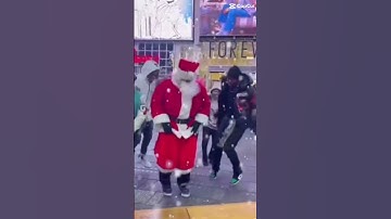 Santa 🎅🏻 getting sturdy