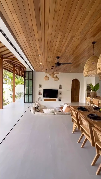 Mind-Blowing Fusion: Witness the Captivating Blend of Boho and Modern Japanese Styles! 🌴 #bali