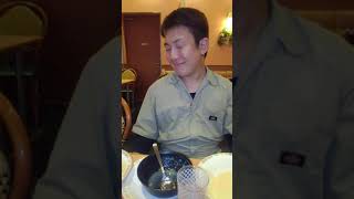 変顔してる。慎ちゃん。岩槻駅サイゼリア