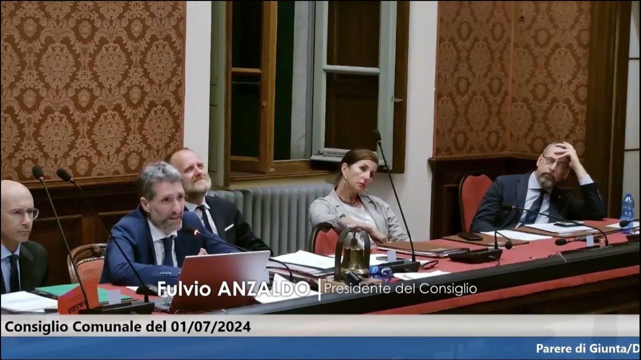 Consiglio comunale di Como, Giordano Molteni furioso contro Fulvio Anzaldo