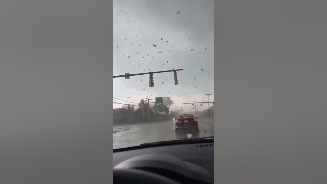Tornado that occurred near Port Clinton, Ohio yesterday YouTube