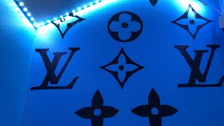 DIY LOUIS VUITTON WALL (satisfying ) -   Stencils wall, Bedroom wall  designs, Luis vuitton room wall