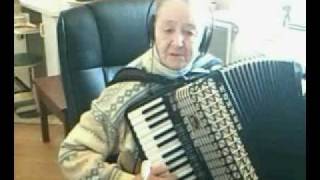 Nozie -  Wenn die Sonne erwacht in den Bergen- on accordeon.MPG chords