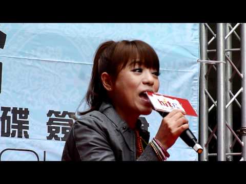 20110129 丁噹 未來的情人高雄夢時代簽唱會 01 多愛少怪.MTS
