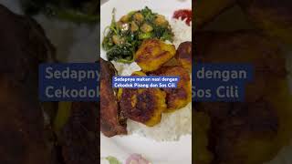 Sedapnya makan nasi dengan Cekodok Pisang dan Sos Cili #menusederhana #masakanrumahan #shorts