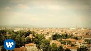 Video thumbnail of "Marco Carta - Quello che dai (Official Video)"