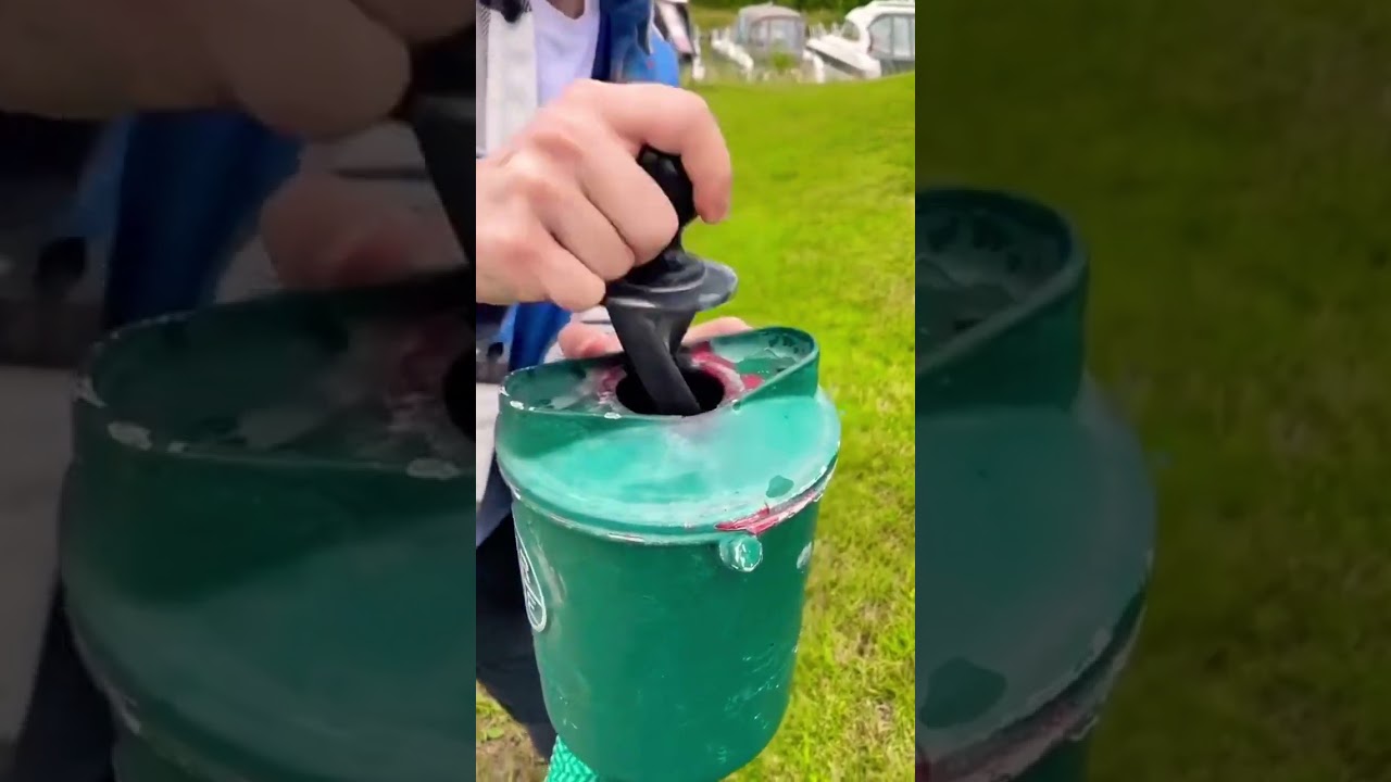 Dụng cụ rửa nhanh bóng golf 