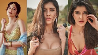 Shanaya Kapoor Elegant Looks Charming Beauty