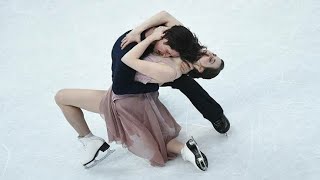 رقص على الجليد || اجمل رقص على الجليد بين حبيبين راح نص عمرك اذا مادخلت للفيديو
