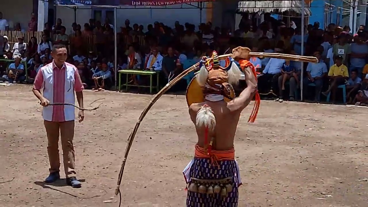 Caci Songko lokap Daleng sampa Pemerintah Daerah Turut ikut serta dalam Acara Caci🙏🙏