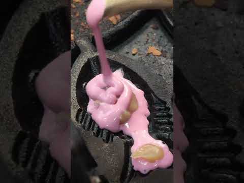 신림역 붕어빵 달인이 만드는 고구마 붕어빵 / How to make Sweet Potato Fish-shaped Bun in a minute #shorts