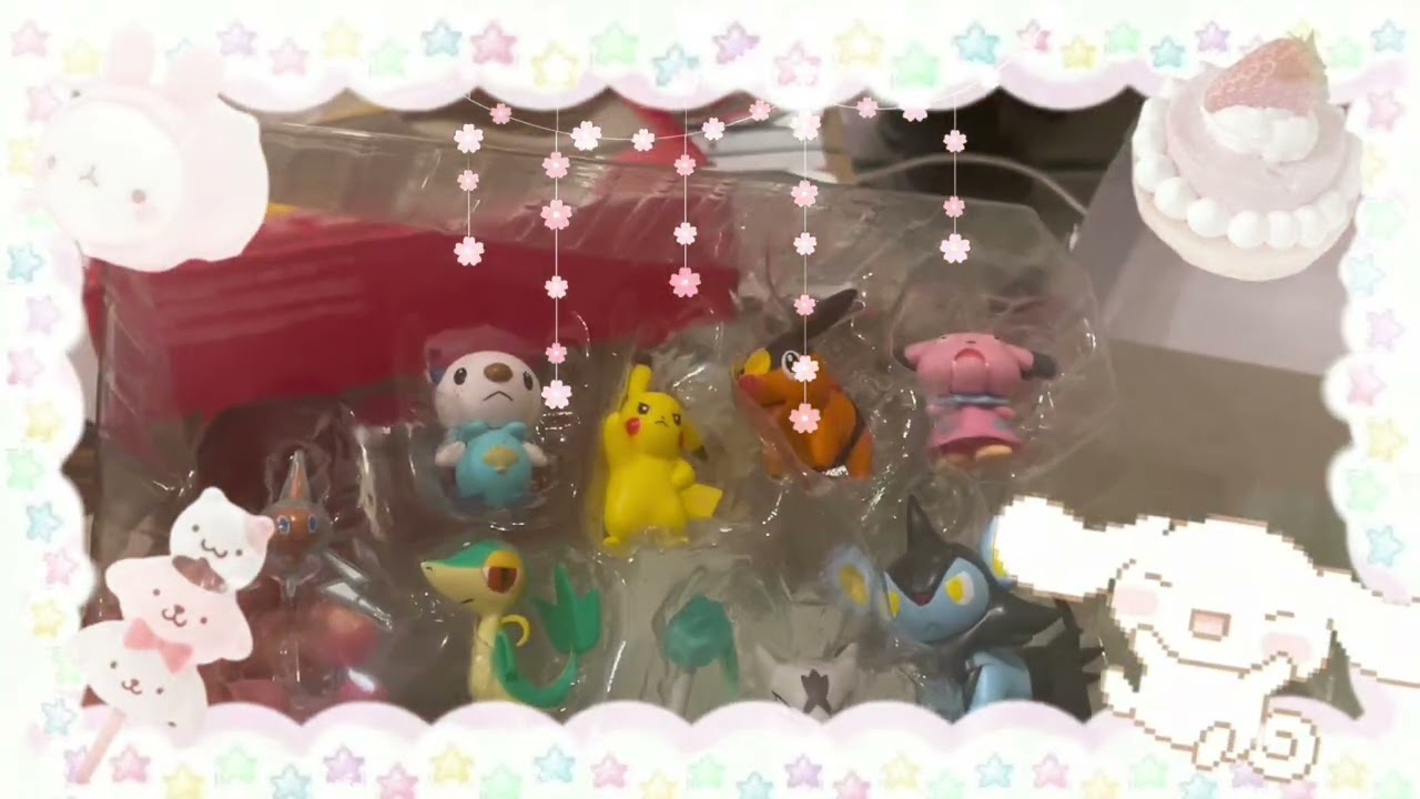 Unboxing Pokémon battle figures on Christmas Day!!