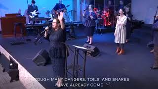 Amazing Grace - Shara McKee & The Pentecostals of Katy Church