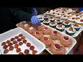 리얼 딸기 크리스피 크림 도넛! 생딸기 시즌메뉴 / Real Strawberry krispy kreme Donut - Korean Street Food