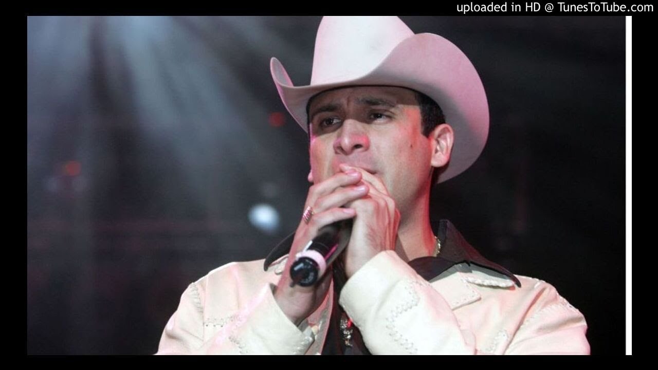 Valentin Elizalde Ft Banda El Recodo Seis Pies Abajo En Vivo