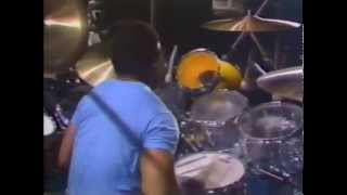 Billy Cobham Solo&#39;s on Drums at Montreux Jazz Festival 1976