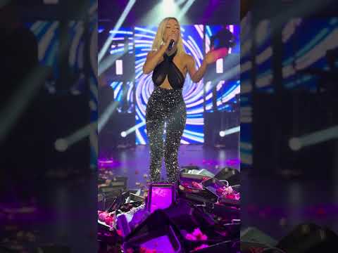 Iliana Fwtiou Live Show Music Singer