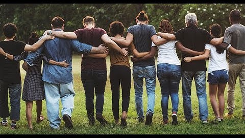 Leveraging Minimum Viable Community to Accelerate Adoption of your Product