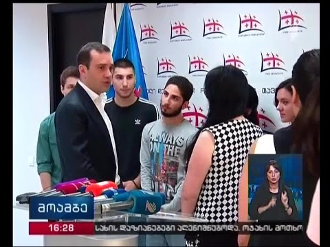 30-მდე სტუდენტი პარტია “თავისუფალ დემოკრატებში” გაწევრიანდა