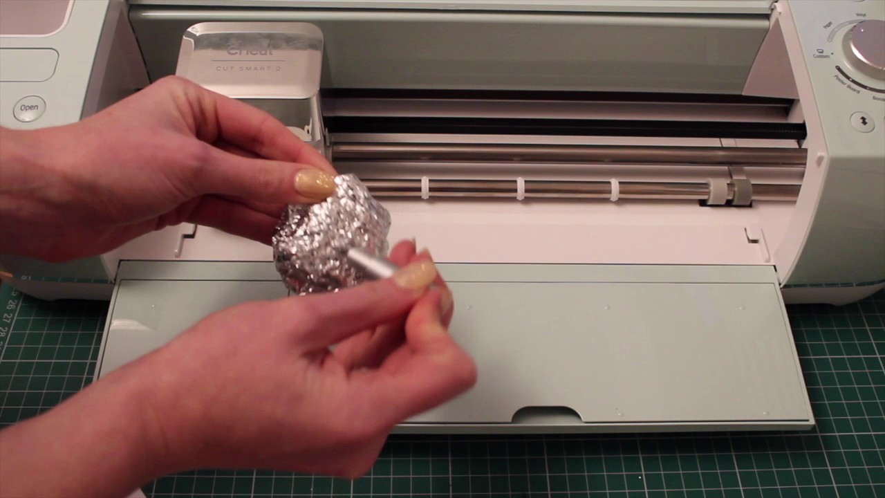 How To Replace Your Cricut Knife Blade 