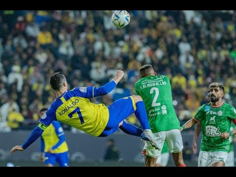 Cristiano Ronaldo HUMILIATES 🤯 and showed off in First Al Nassr Match by CRAZY Skill Move!!🤩💙😝🪄