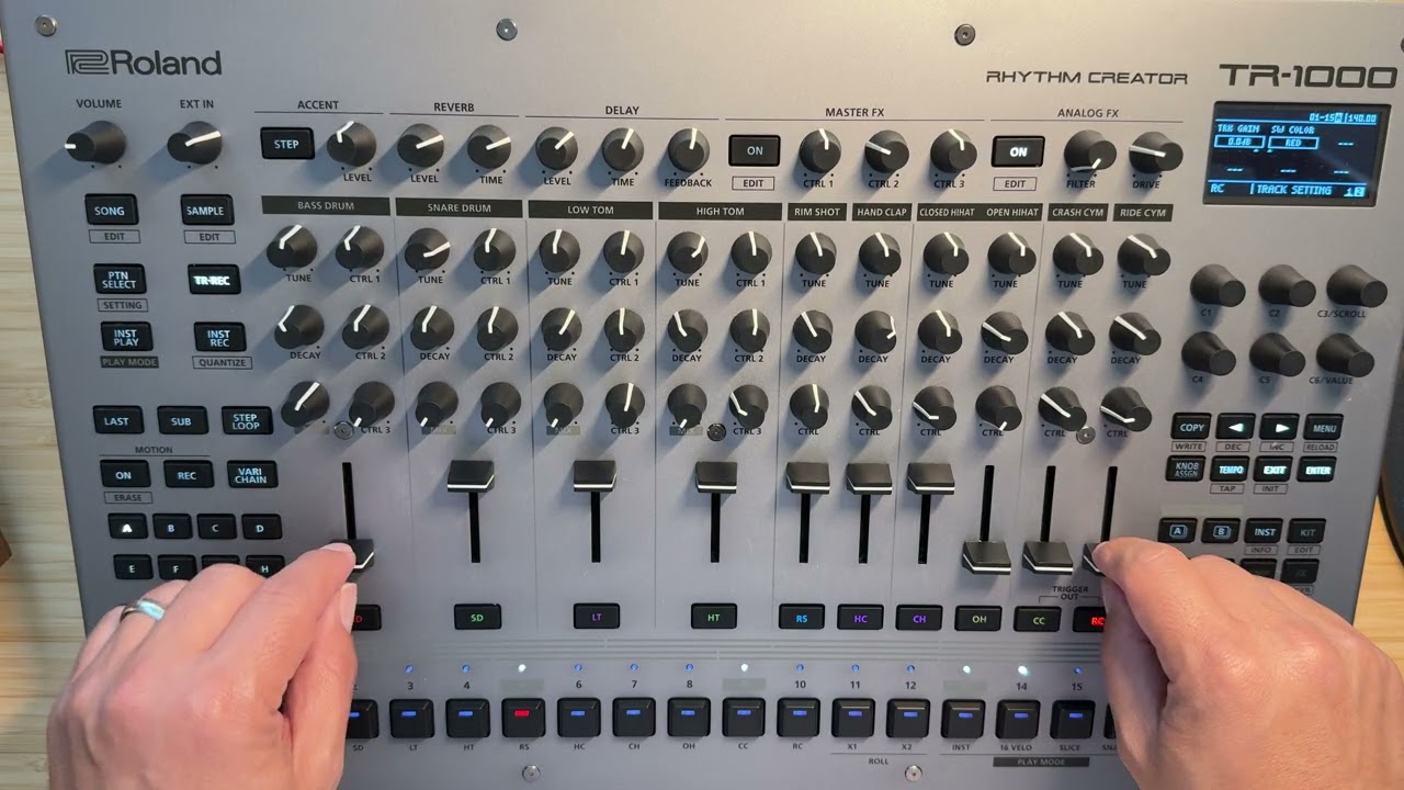 Minimal Techno sketch 24 (Roland TR-1000)