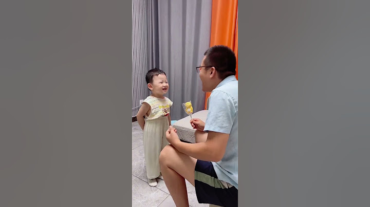 爸爸正在教儿子喊爸爸！不料却被宝宝喊出360度大转弯😂实在太逗了#爸爸带娃 #人类幼崽迷惑行为大赏