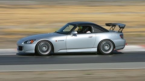 Honda S2000 loud exhaust and backfires