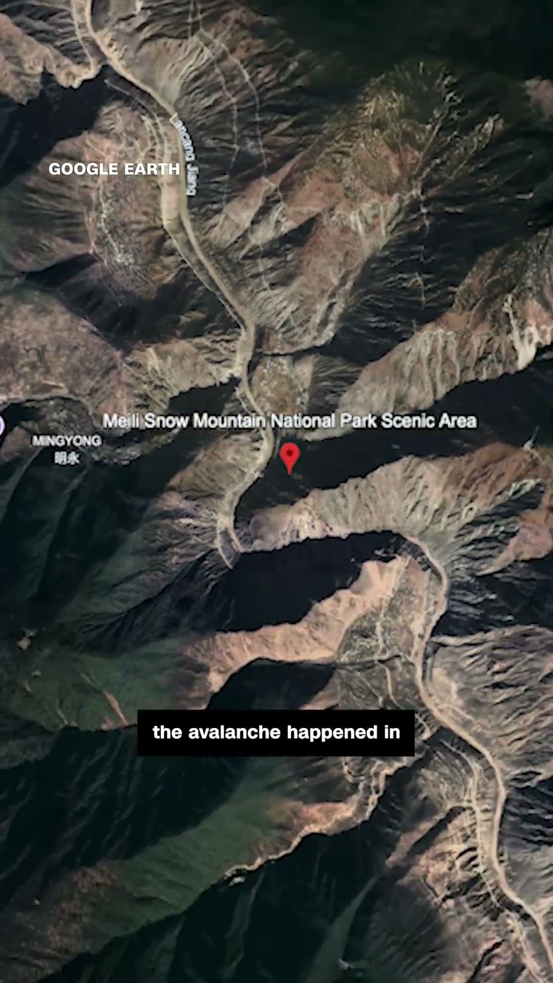 Massive avalanche engulfs hikers in China