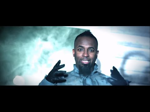 Tech N9ne - Am I A Psycho? (Feat. B.o.B. and Hopsin)  - Official Music Video