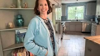 Oversized Zip-Up Hoodie for Women (Soft, Cozy & So Comfortable) screenshot 5