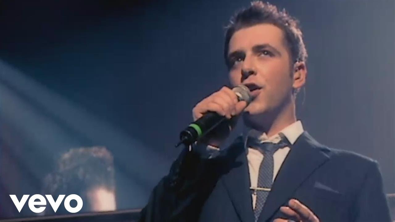 Westlife - Smile (The Number Ones Tour '05)