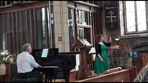 Schubert: Die abgeblhte linde - Nina Kopparhed soprano and Neil Crossland piano