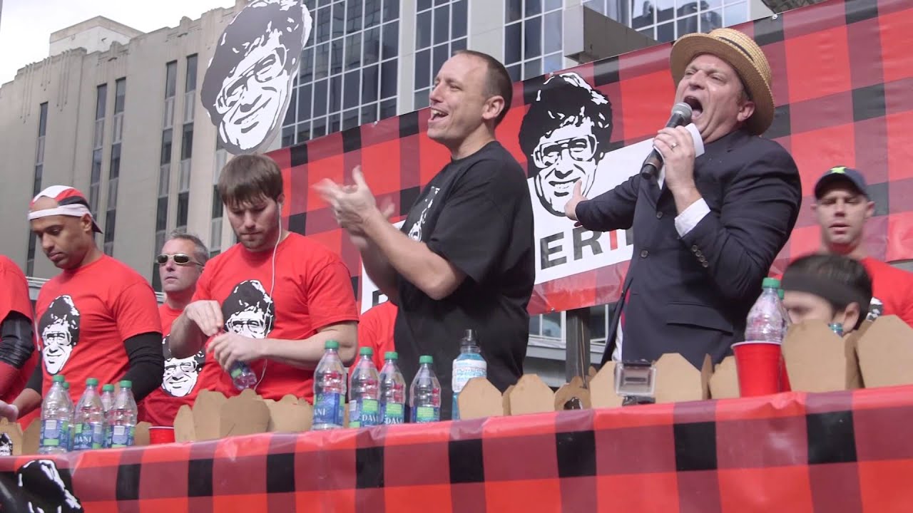 The Smoke s Poutinerie World Poutine Eating Championship YouTube the-smoke-s-poutinerie-world-poutine-eating-championship-youtube