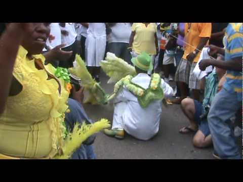 Pigeon Town Steppers 2010 Second Line Parade featuring Free Agents Brass Band - YouTube