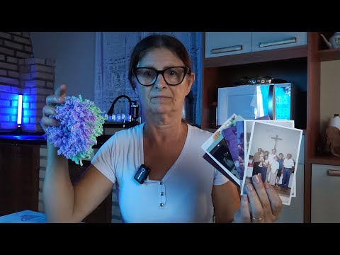 ASMR: Mostrando fotos antigas da minha família e Mostrando meus trabalhos