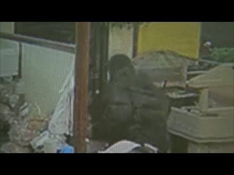 Drive-thru customer fires at robbery suspect inside Santa Ana restaurant