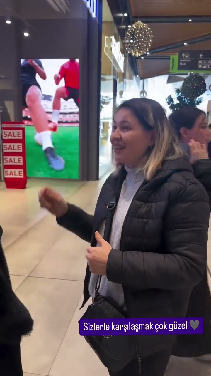 Sizlerle karşılaşmak çok güzel ?