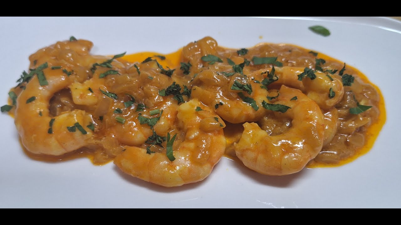 Langostinos al curry. Curry prawns.