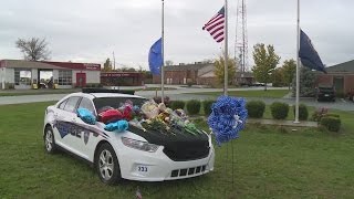 Community gathers for fallen officer