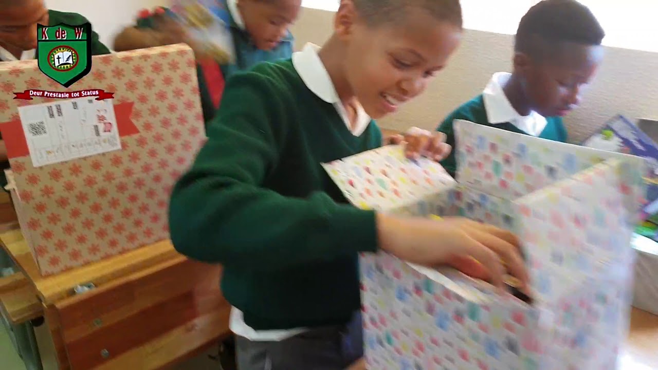santa-shoebox-project-at-kosie-de-wet-ps-2018-youtube
