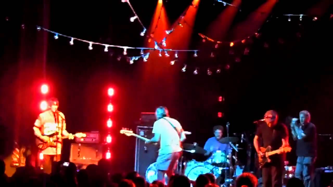 Pavement Gold Soundz Rattled by the Rush Live in HD 2010 Uptown