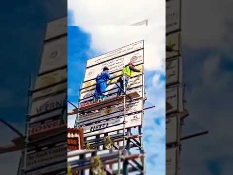 استكمال تركيب اللافته الثانيه  2 اللافته الخارجيه علي الباب الرئيسي