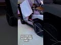 도쿄 긴쟈거리에 있는 닛산자동차의 미래형 자동차