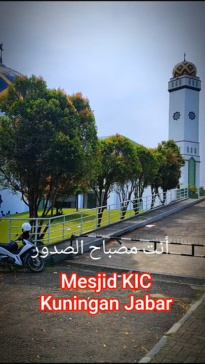 Mesjid Kuningan Islamic center